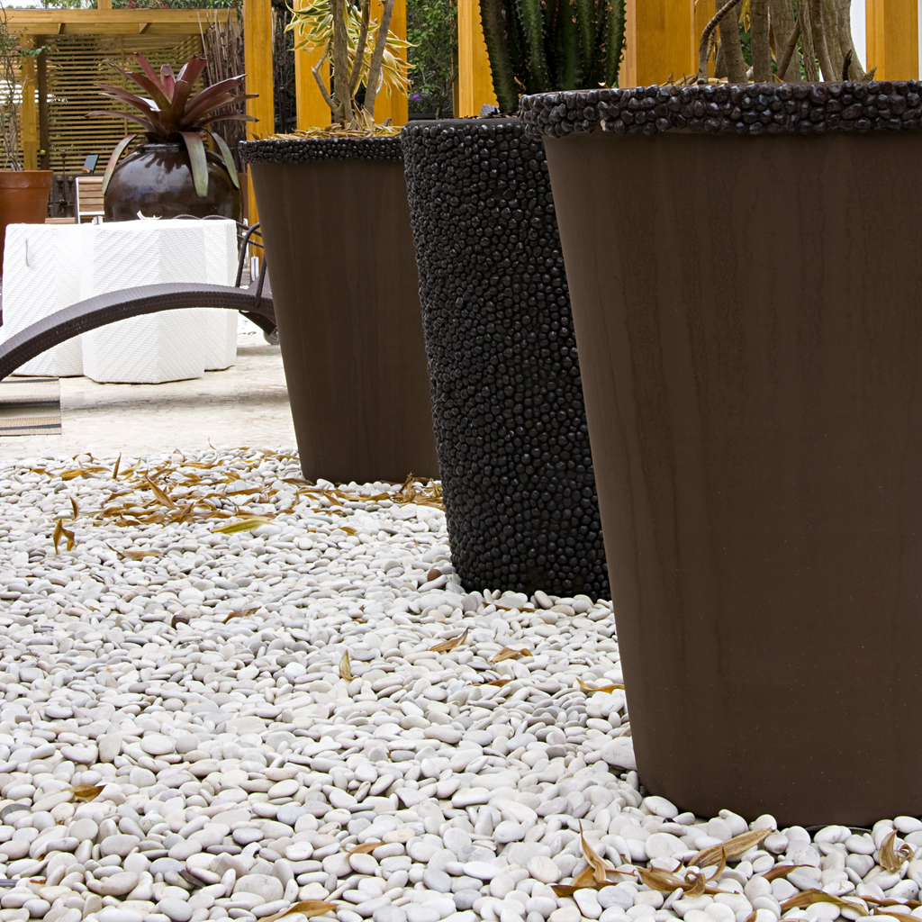 White Round Pebbles for Landscaping