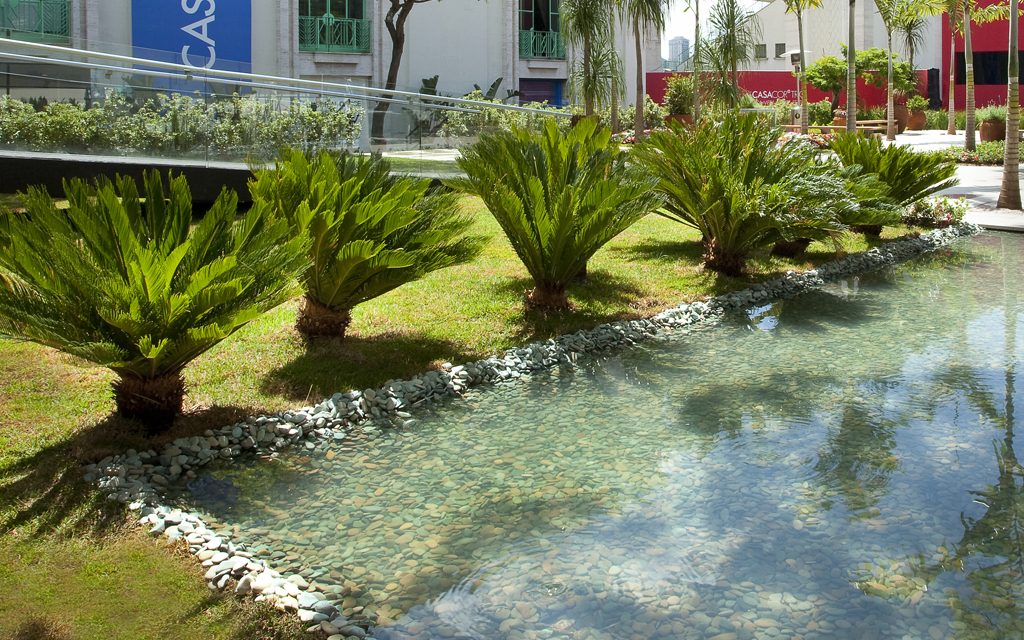 Green Pond Stones to Create a Tranquil Garden Retreat